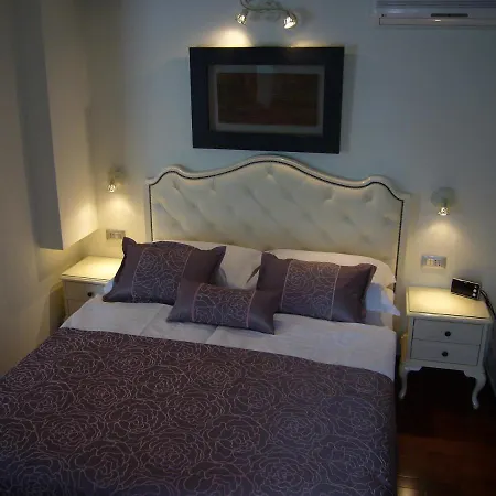 Square Piazza Guest house